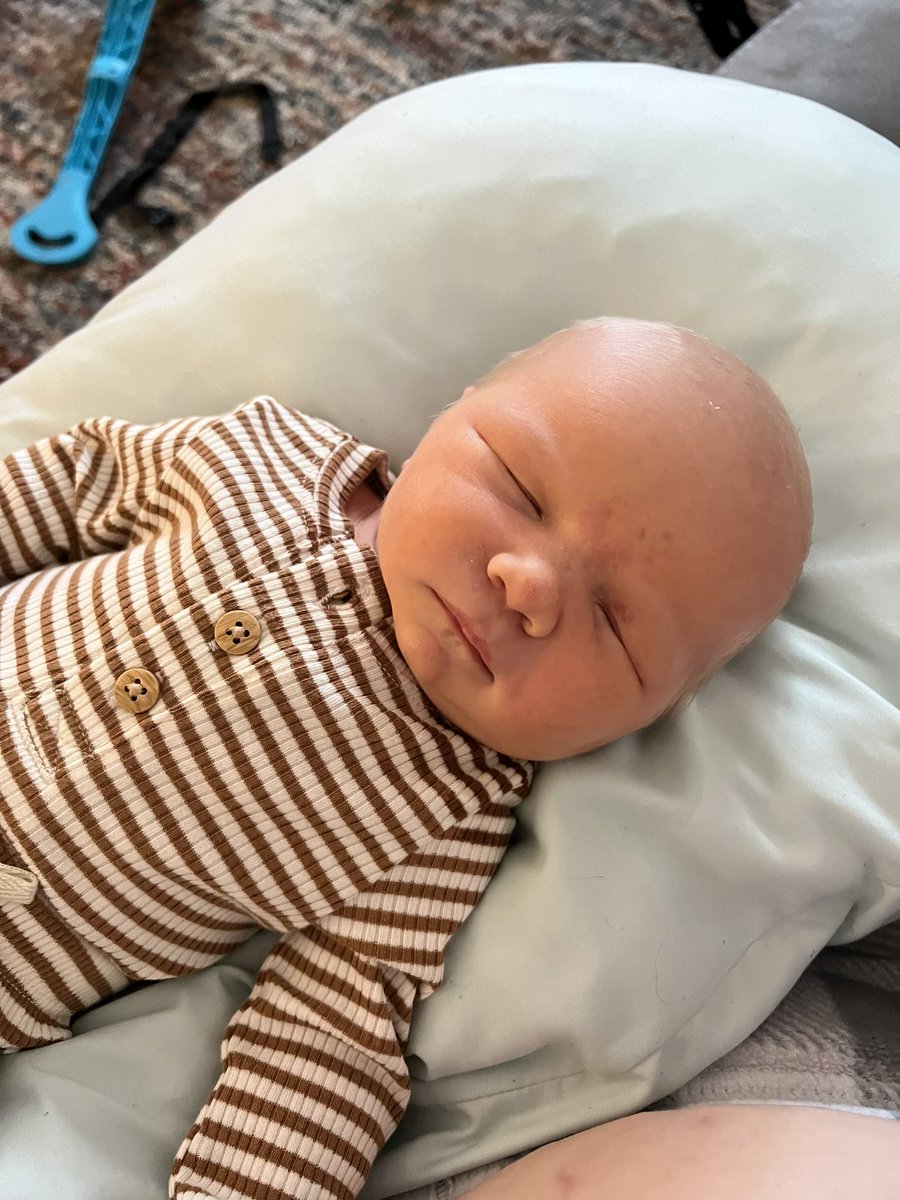 _KenzieGreen17's tweet photo. Well Twitter is the last to know but introducing the newest Green family member. @Joshua_green02 

Jackson Karter Green 💙
6.9.2023
8 lbs 3 oz
19 inches https://t.co/ofKacL6uo6