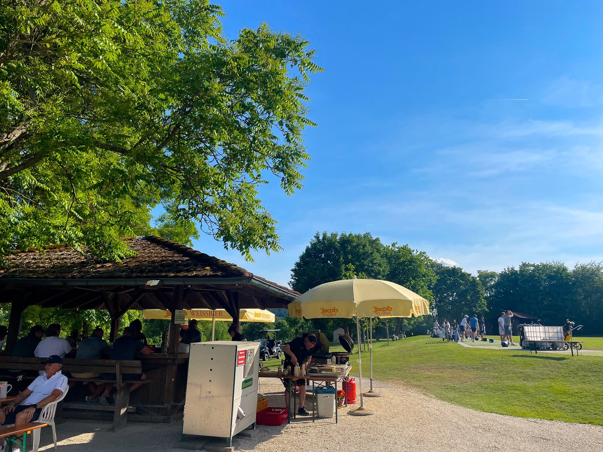 JMarWilhelm's tweet photo. Wonderful 18 holes with some friends ending up in the perfect #rangeparty #bbq from our @zwischengruen #restaurant team. #minoritenhof #sinzing #regensburg #zwischengruen
#pxg #pxgtroop #pxgfamily
#golf #outdoor #golfpack #bmwgolfsport #drivenbypassion #taylormade https://t.co/S6oJgQbNQz