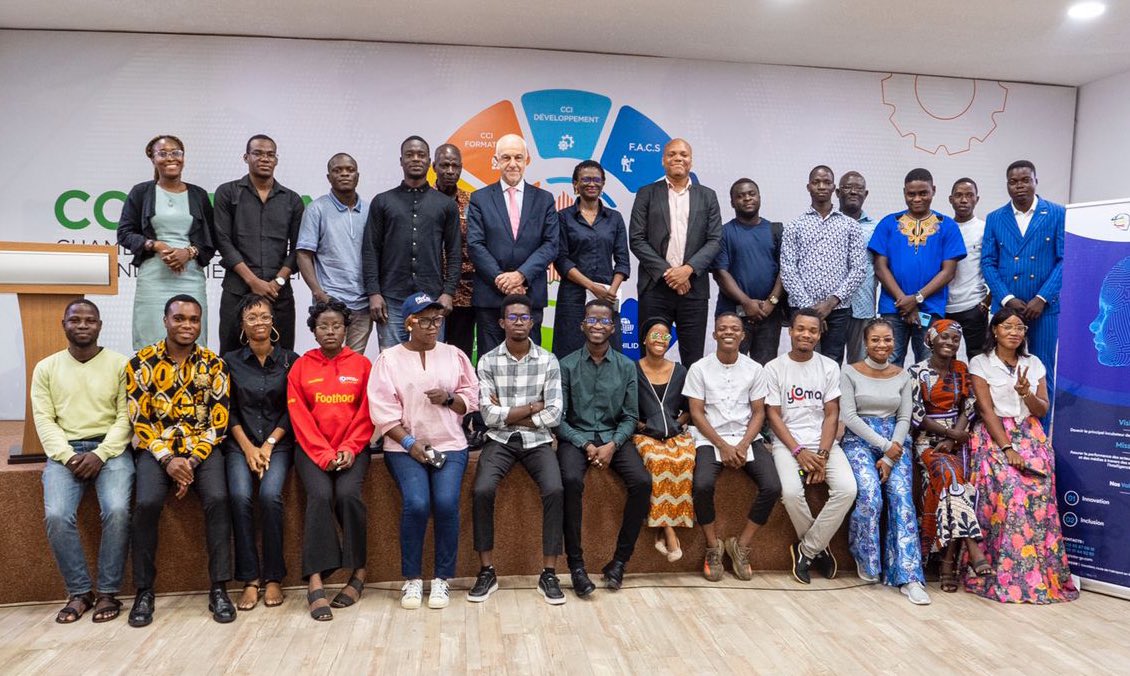 JMCambaceres's tweet photo. #Bénin,#Cotonu.Lundi 19, conférence  sur:«Web3, enjeux économiques et géopolitiques».Par #AFRIA, #ChambredeCommerce et #LabsIA.Public nombreux, jeune,motivé.Bénin peut jouer rôle de précurseur dans ce domaine non stabilisé.L’écosystème doit s’organiser pour dialoguer avec Gvt. https://t.co/iErc6nm0Pr
