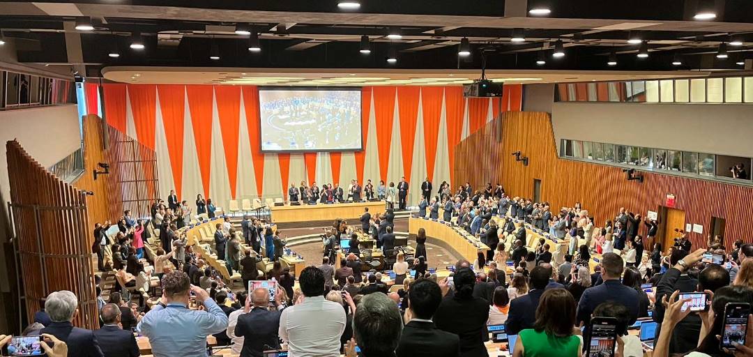Hoy se adoptó por consenso en ONU un importante Acuerdo, que marca una nueva era en la conservación y el uso sostenible de los océanos. Este instrumento (#BBNJ) será vital para salvar los océanos, amenazados por la contaminación, la crisis climática y las nuevas tecnologías.