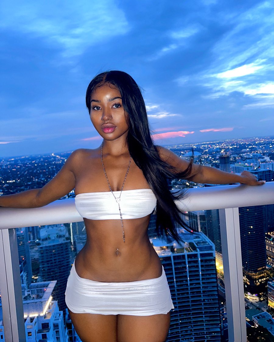 no end on Twitter: "RT @nina_rari: feed me beats 🎧🔥"