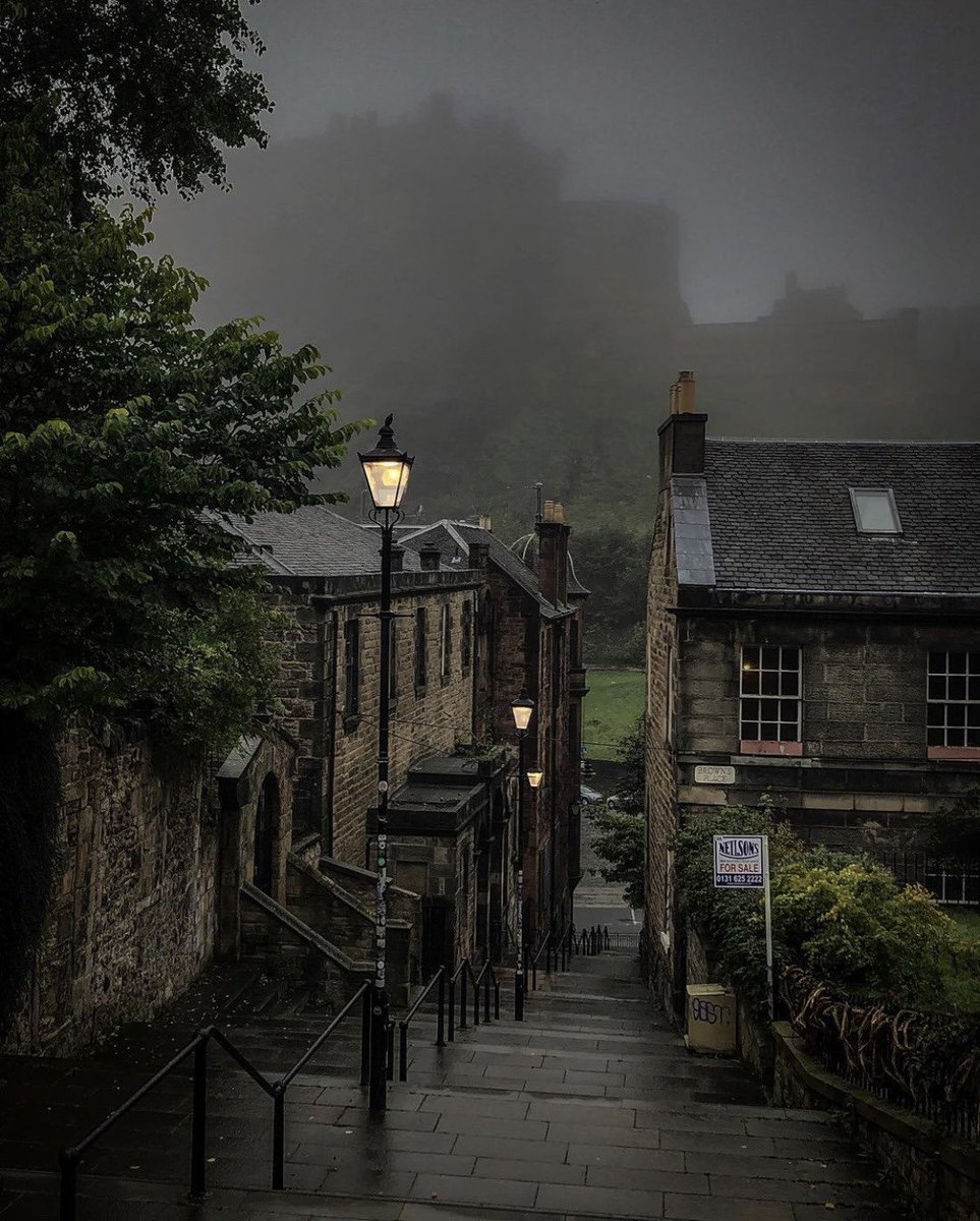 AcademiaAesthe1's tweet photo. Edinburgh, Scotland. https://t.co/ltnupNqJCY