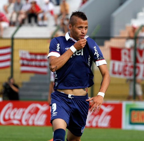 ÉSTE TWEET SE COMENTA CON #DienteANacional