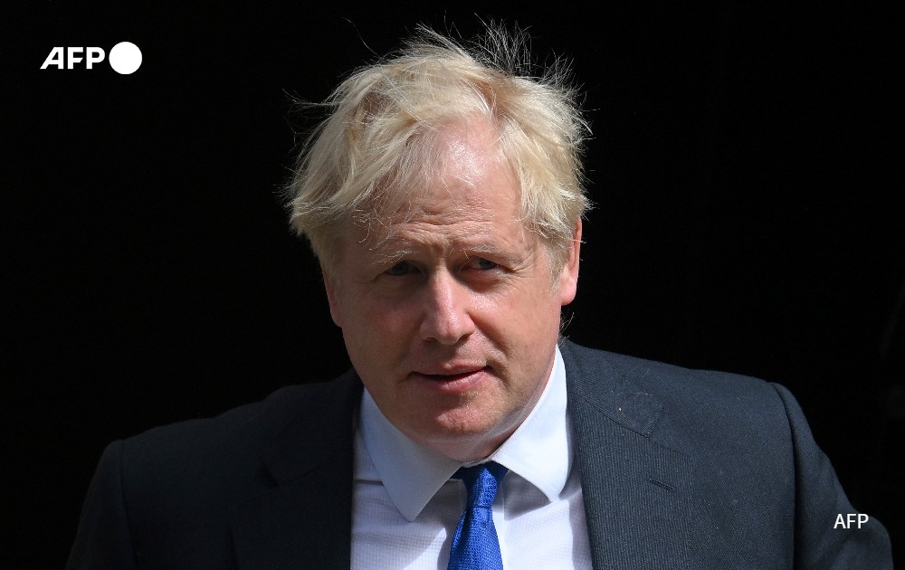 #BREAKING UK MPs vote to approve Johnson 'Partygate' report