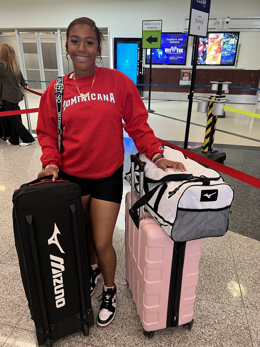 Jayla Santana🇺🇸🇩🇴 Power Hitter | 1B/UT 🎓’27 tweet media