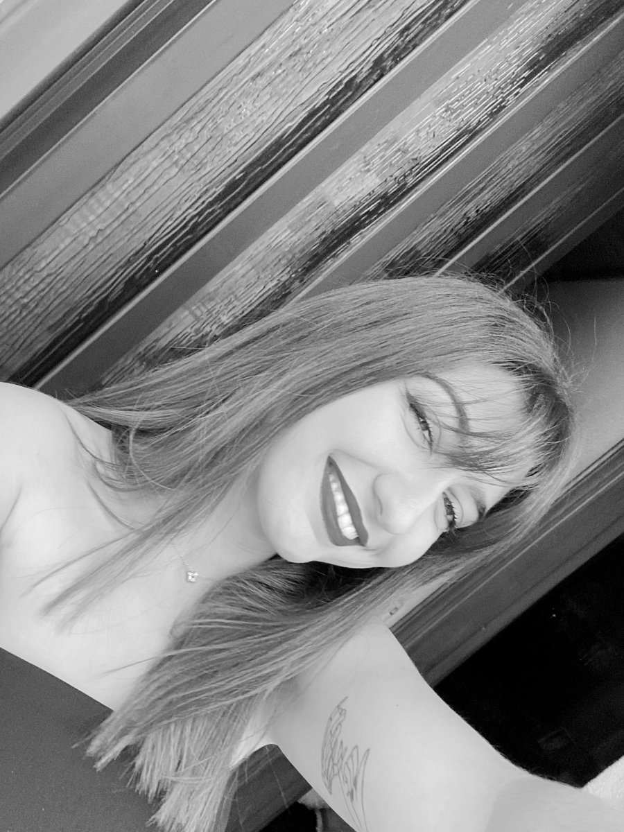 Sara tweet media