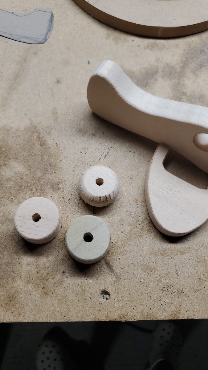 raykanani's tweet image. Prototyping some wheels #ToyMaking