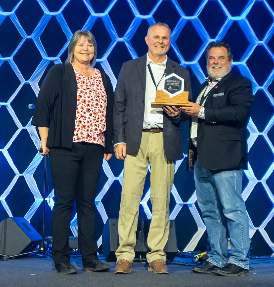 Skills_NL's tweet photo. NL's own John Dalley was chosen for this years John Oates Memorial Award presented at the #SCNC. As a dear friend of John Oates himself, we are so proud to see this award given to such a valuable volunteer of our organization both here at home & globally! Congrats John! https://t.co/19BM2Vl3YH