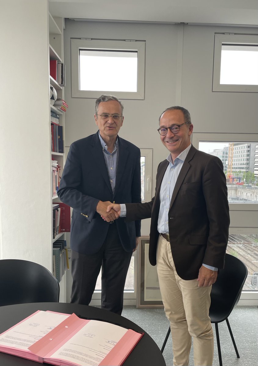 <a href="/romaistre/">Roch-Olivier Maistre</a>, Président de l’ <a href="/Arcom_fr/">Arcom</a>, et @jpthiellay, Président du <a href="/le_CNM/">Centre national de la musique</a> signent ce jour un accord de partenariat d’une durée de 3 ans.

Ce partenariat permettra la mise en œuvre d’actions communes en vue de garantir la promotion de la diversité musicale dans les médias.