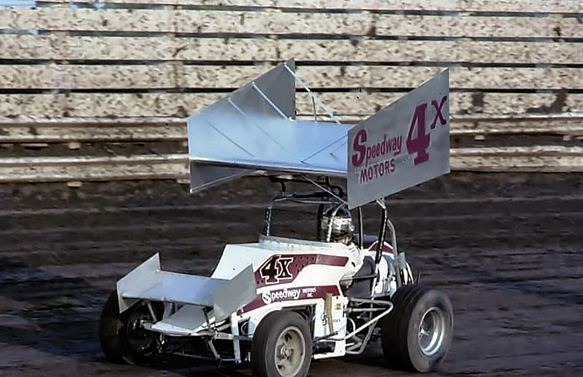 July 14, 1979 - Knoxville Raceway - Doug Wolfgang in the Speedway Motors #4x (Lee Johnson Photo) This was the time of year that Shane Carson and Doug Wolfgang switched rides. The 4x with this hood and paint job was the car Shane had been driving in 1979. <a href="/SpeedwayMotors/">Speedway Motors</a>
