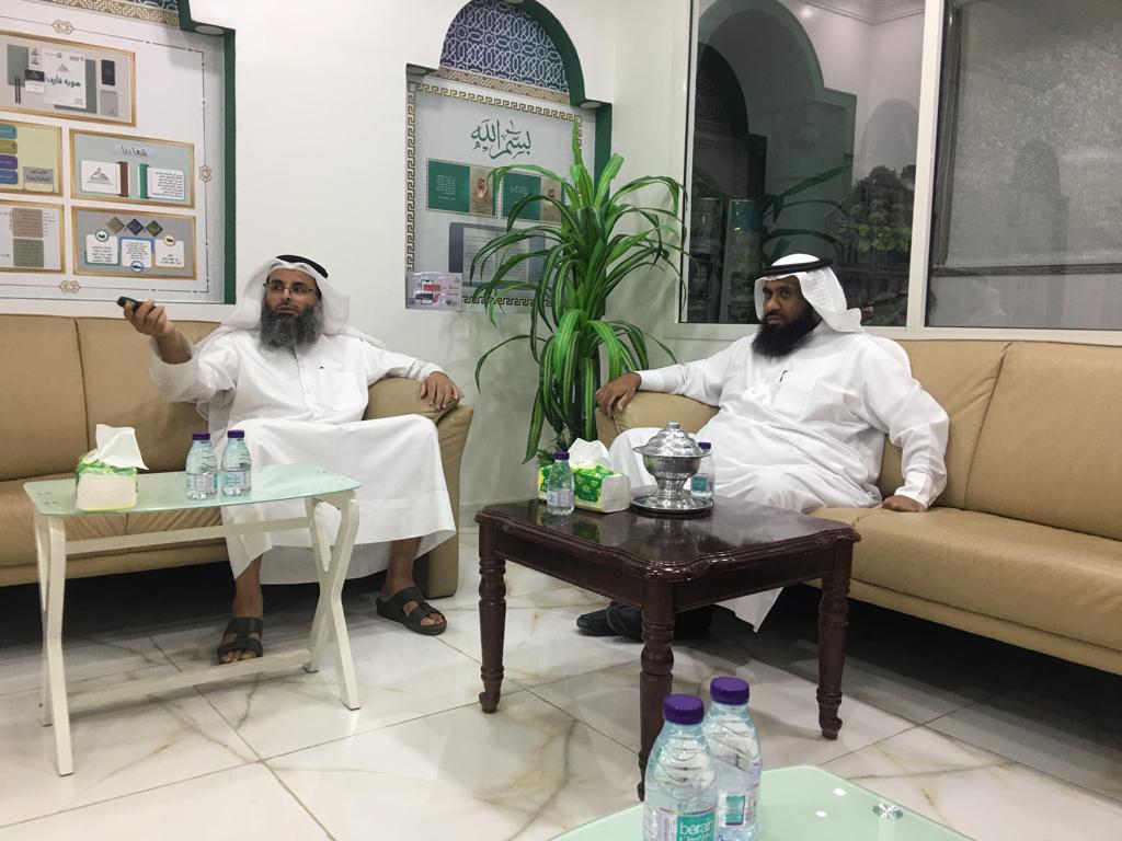 qarekfj1's tweet photo. سعدنا|
باستضافة قارئ بالأخ/ عبد الرحمن حسين العنزي للتعريف بأهداف ومنتجات ومخرجات الجمعية
▪️
#قارئ_ثمار_واستثمار
#قارئ #الخفجي https://t.co/xz4xmljRc0