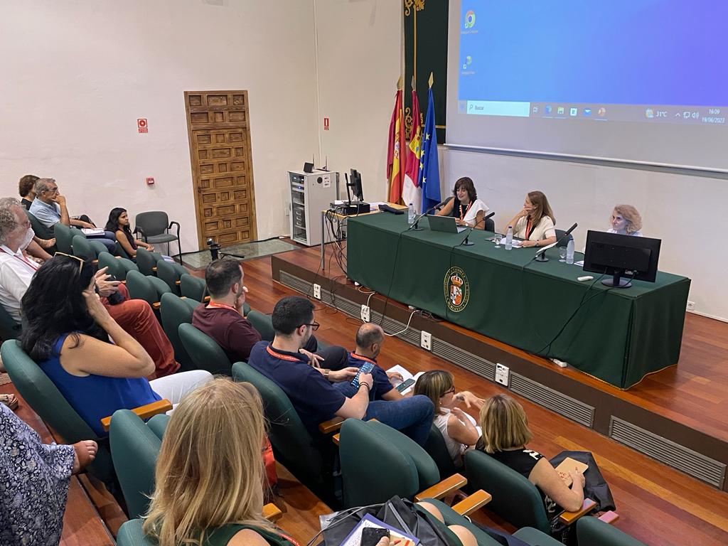 Facultad CC. Ambientales y Bioquímica - UCLM 🥼🥾 tweet media