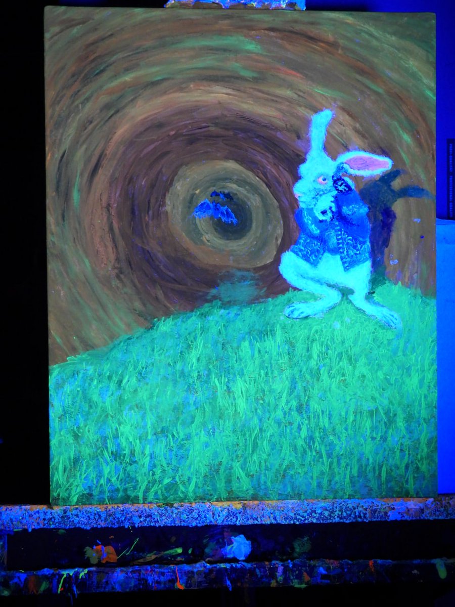 WombelK's tweet photo. I want to show you my Picture called "It´s Time To Follow the White Rabbit Into The Rabbit Hole". on a 40x50 (cm) #canvas.
#Artwork #acrylicpaintings #art #acrylic #neon #fluorescent #nightglow #painting #livepainting #acrylic #neonart #Neonkunst #Kunst #Nachtleuchtfarbe https://t.co/fqRuMLzTZr