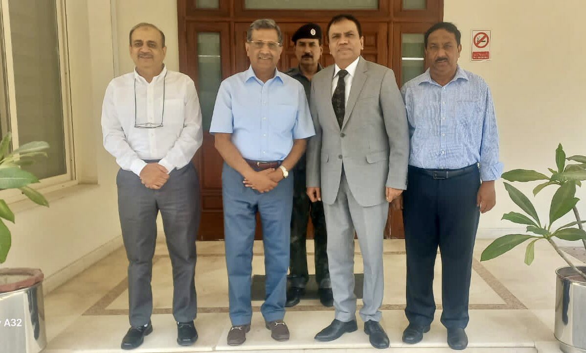 Thank you @saeedwattoo sb Collector Customs for visiting us to deliver the Export Facilitation Scheme (EFS) certificate. Assistance by officers like you to promote exports is commendable