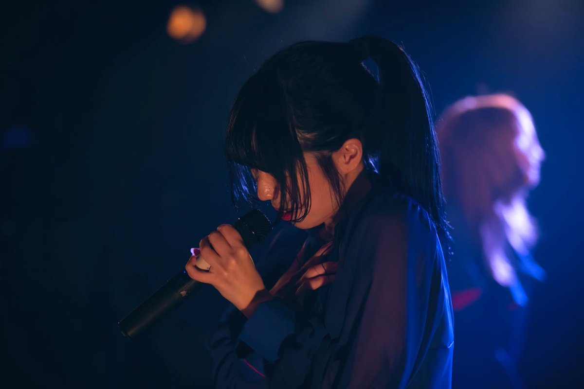 喋るのも下手くそだし舐められてばっかだし全然上手く生きられないけど　ライブしてる時だけはちょっと自分らしくいられるよ　はやく最強になれるようにがんばるね https://t.co/vs6YKR0usI