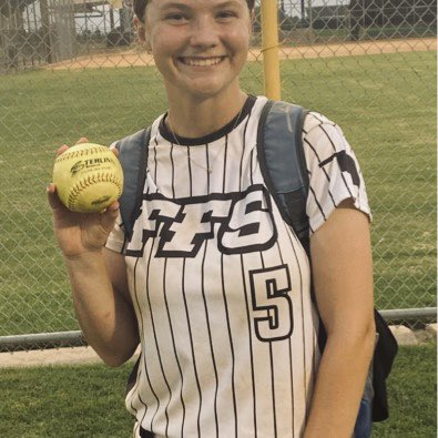 FFS18U's tweet photo. A solid showing at the Texas Glory Shootout in Plano. Worked our way to the Sunday championship bracket. Finished tied for 9th out of 42 teams. 💣💣 on the weekend by @RehLayne and Haley Kruger. https://t.co/ZwfmPD0NdV