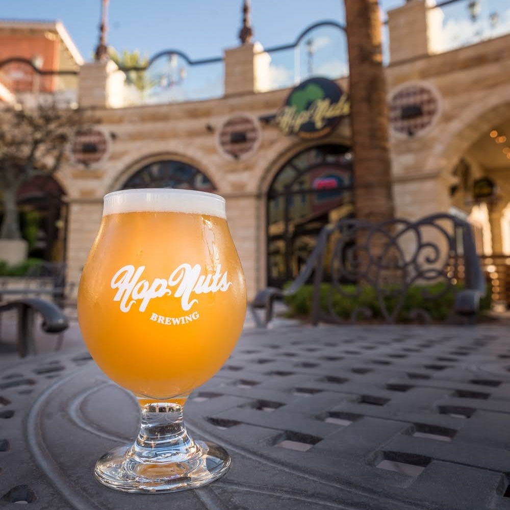 It's a beautiful Monday at Hop Nuts Brewing! Visit your nearest location today and enjoy a cold craft beer! 🍺

📍DTLV
📍Tivoli Village 

#HopNutsBrewing #LasVegasLocal