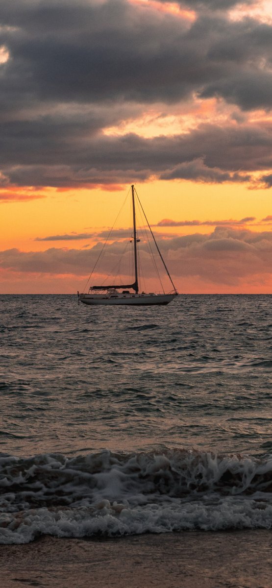 iPhone Wallpaper Boat - boat - Download in HD ==> 3wallpapers.fr/2023/06/19/boa…