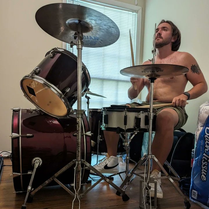 parking garage tweet media