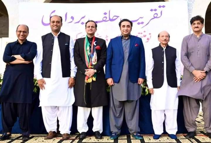 Irfansarwarppp's tweet photo. Congratulations To Mayor Karachi @murtazawahab1  deputy Mayer Karachi @SalmanAMurad  
@BBhuttoZardari @SaeedGhani1 @MuradAliShahPPP https://t.co/voEtYyBGvM