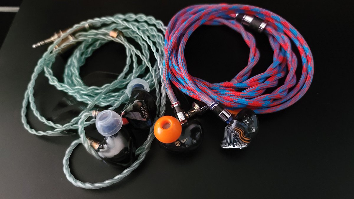 s2kphile's tweet image. Spending my Monday working from Home and these are my companions.

#PenonAudio #Penon #Serial #SoundRhyme #SR7 #YongSe #YongSe3n1 #PenonBass #Bass #PortaFi #ChiFi