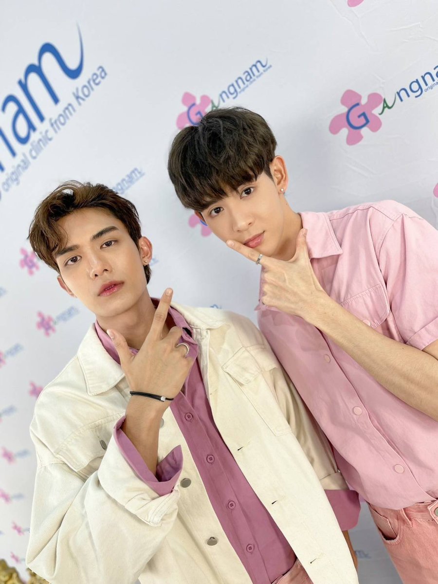 bl_is_lov's tweet photo. Perfect for each other 💖
#netsiraphop #JamesSu #NetJames #NetJamesKORtrans
#GangnamclinicXNetJames https://t.co/sbY7FxN2Gv