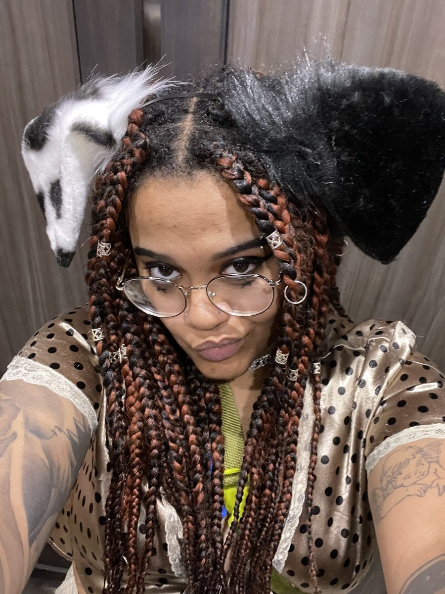 chervbtears's tweet photo. Being pubbygorl is now 80% of my personality now https://t.co/nuFX7DvhiM