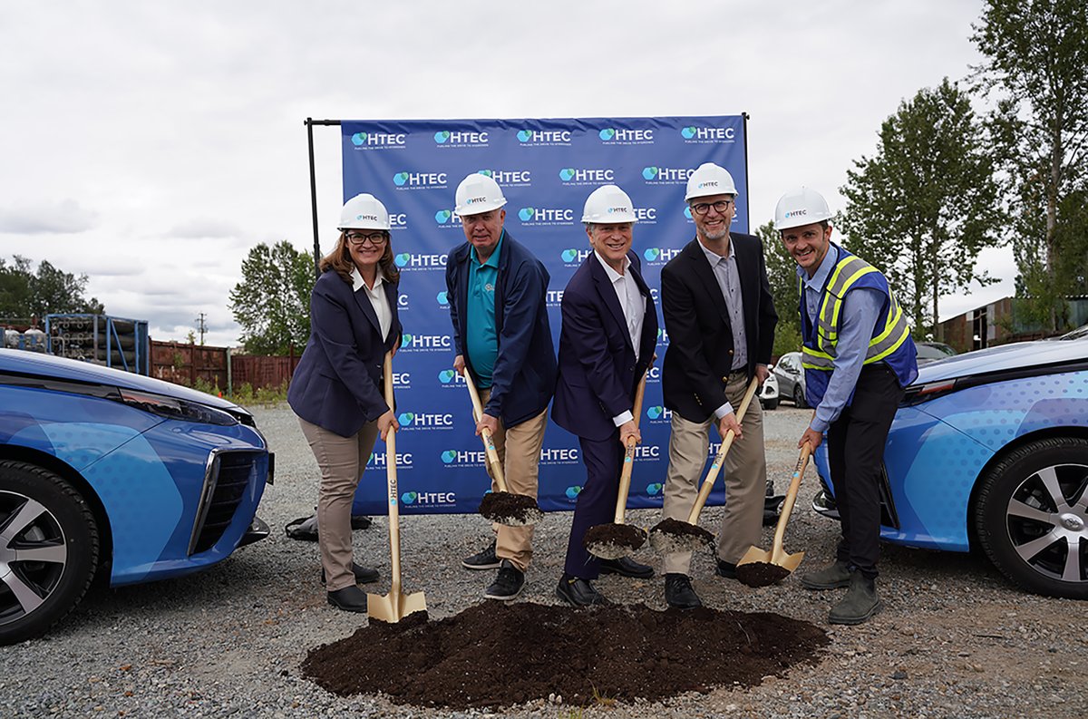 Last Friday, we broke ground for our low-carbon #hydrogenproduction facility in #Burnaby!

Special thanks to Mike Hurley @Hurley4Burnaby and The Honourable @GeorgeHeyman, for joining us.

More here: htec.ca/htec-hosts-gro…