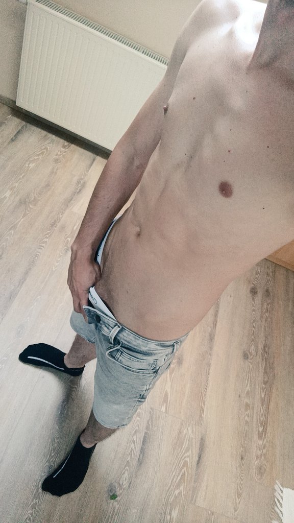 xbixboyx's tweet photo. It's so damn hot today 🥵 🍆 😍 😈 😜 😉 😜
-
-
-
-
-
#twinks #twinkboy #hot #bi #onlyfans #new #sexy #fyp #cute #man #bdms #sub #dom #fetish #kinky #whip #socks #socksfetish #socksboy #feetfetishgang #feet #feetmodels #bathtube #xbixboyx https://t.co/yJUMemfU2P