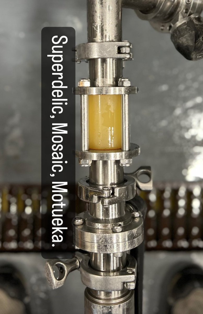 Another hoppy beer in the works by the fab Chris Kinast! Stay tuned....