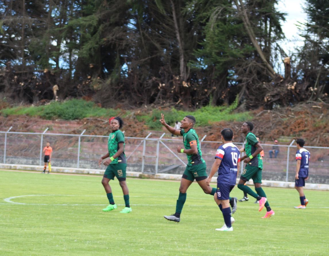 04DunamisFC's tweet photo. 📸🤩 Un debut para la historia…
Y empezamos la semana pensamos ya, en nuestro siguiente rival a seguir consolidando nuestra identidad!
El camino recién empieza… Y VAMOS POR TODO! El poderoso 04 🇲🇱🔥
#elpoderoso04 #fuerza #poder #voluntad #dunamis04 #d04fc #ascenso #carchi https://t.co/zisXGnzVpx
