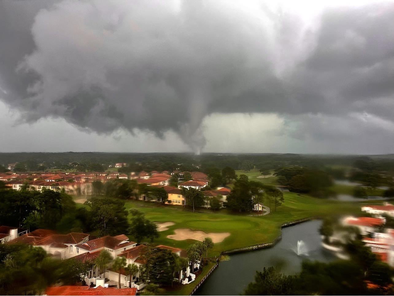 Kaitlin Wright on Twitter "Tornado seen from Hotel Effie Sandestin