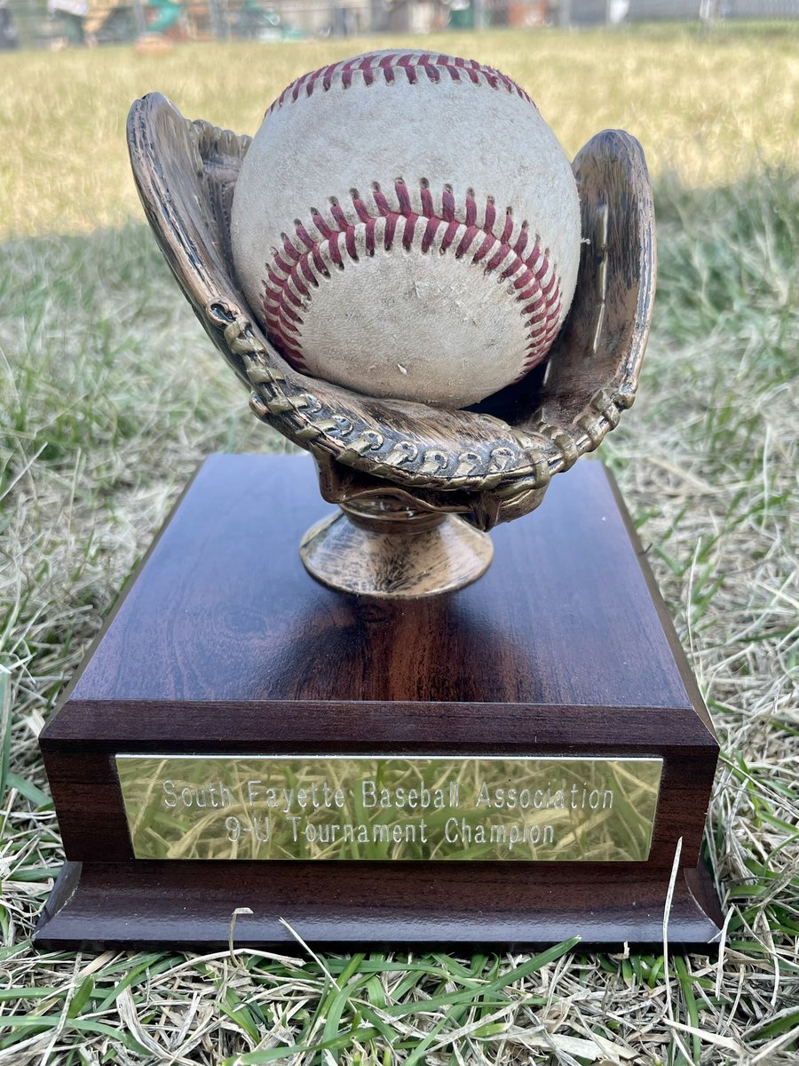 christiansenj21's tweet photo. #MontourProud of the 9U Montour Travel Team!! South Fayette Tournament Champs 2023!! πβΎοΈπ€πππ»π #MontourFamily https://t.co/2kODuPosJZ