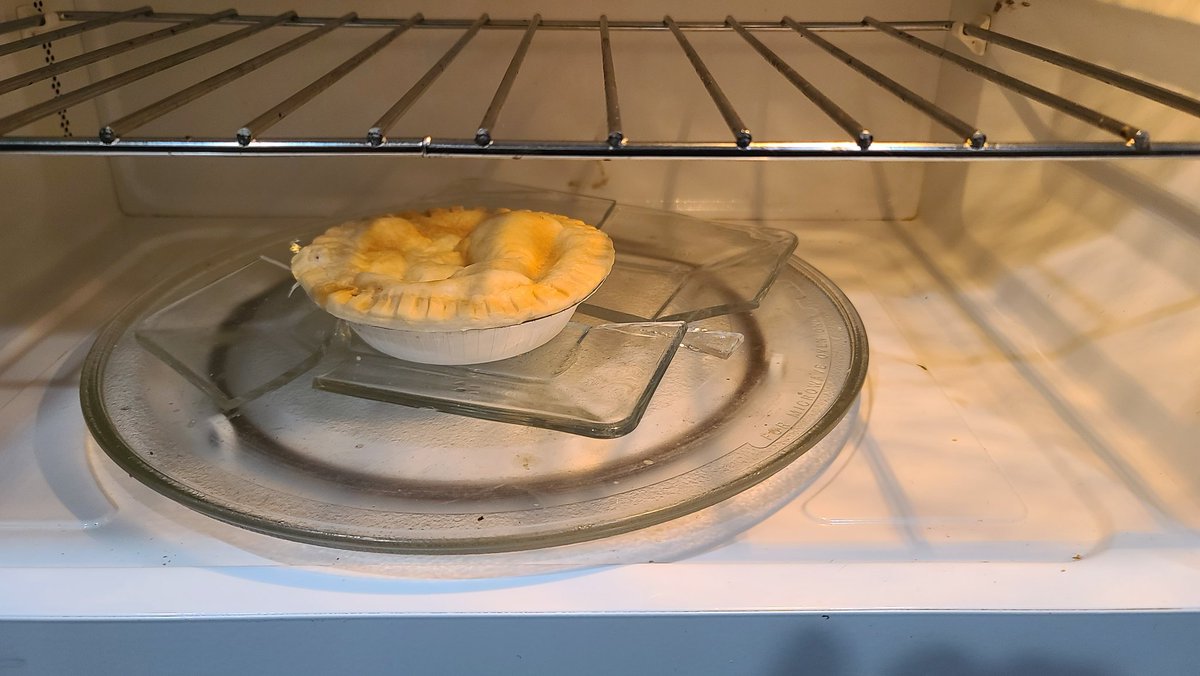 twisted_n_torn's tweet photo. @AldiUSA if my Bremer pot pie crackles like it has tinfoil in it and then blows up my microwave, is it still safe to eat? 🤬 https://t.co/ey1VBrDlAR