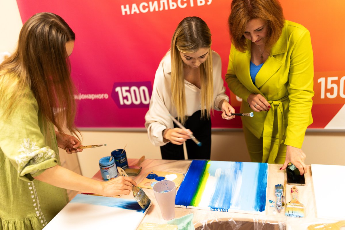 UNFPAUkraine's tweet photo. 🫂 Looking for support and a sense of community? Come to Vilna, a new space in Kyiv for women and girls to connect, learn, and grow. 

This is the second space in #Kyiv that started operating today.

#Vilna #SupportSpace #Community https://t.co/qGMVgjs0VY