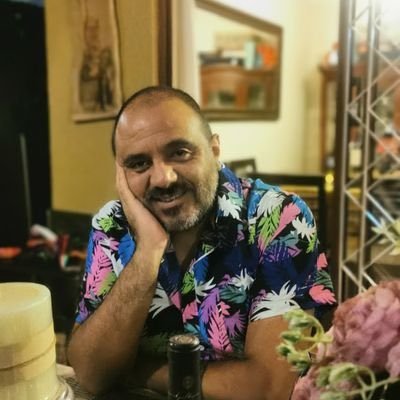 Cachoescalona1's tweet photo. Es necesario frenar ahora al querubin Marco Antonio Avila. El Plan ESI del ministro de educacion esta desatado con total impunidad.
La Moneda, Patetico, Boric https://t.co/xXf4kJOYI3