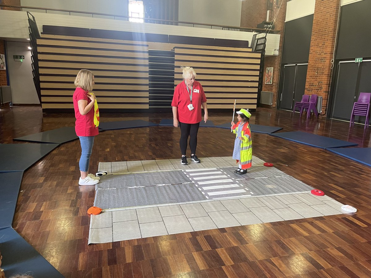 NWCEarlyYears's tweet photo. Today we had a workshop from The Hillingdon School Travel and Road Safety team. We learnt about road safety and took turns to cross the pretend road. We had to stop, look, listen and hold hands with an adult. #RoadSafety #hillingdon #EYFS https://t.co/EZSayk0pdJ