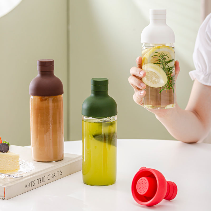 Teasenz's tweet photo. Discover our #coldbrewteabottle, available in 4 colours and 2 sizes (580ml and 800ml). Now 20% OFF: https://t.co/hklrDqqLqw

Brew and serve tea like wine! https://t.co/NlIo6FY5jI