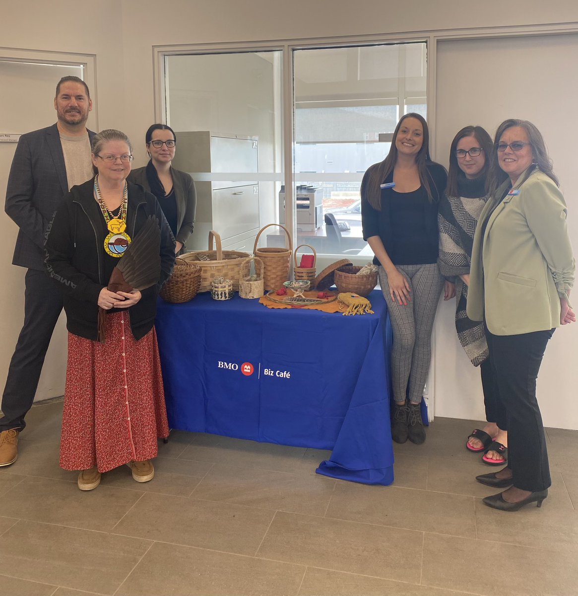 MeganMelissaa's tweet photo. BMO Bathurst hosted a smudging ceremony with the lovely talented members of the Pabineau First Nations community. It was a beautiful service. @BMOmedia #proudtoworkatbmo #pabineaufirstnation https://t.co/1T3Co9XqW0