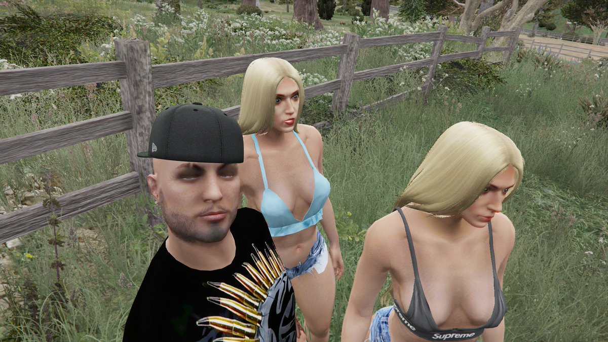 The forest isn't the only one with wood! #CapitolCityRP5M #GTARP #GTA5 #Girls2