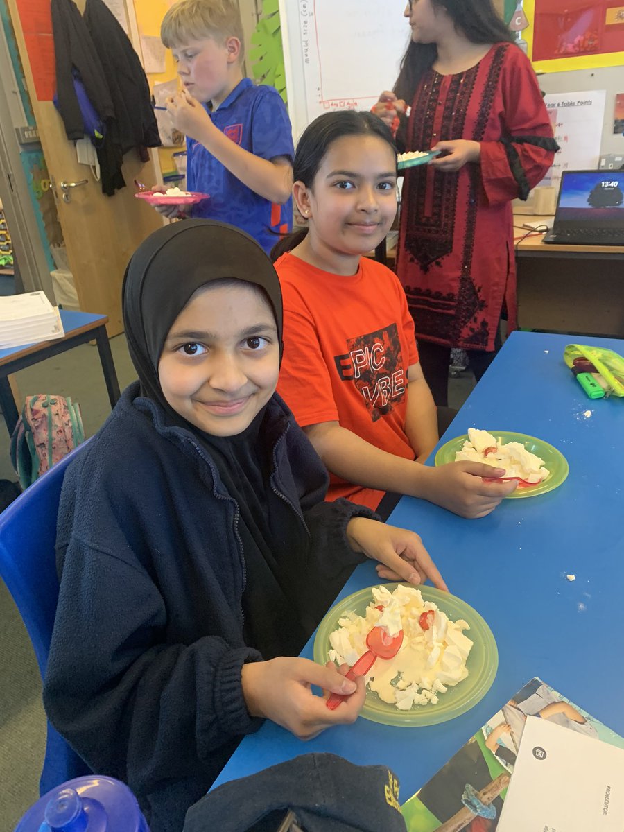 StPetersEarth's tweet photo. Finally, on Friday, our Earth Stewards tucked into some Eton Mess using the strawberries we have grown together - thumbs up all round 👍🏼 @RHSSchools https://t.co/6Rc15awf0S