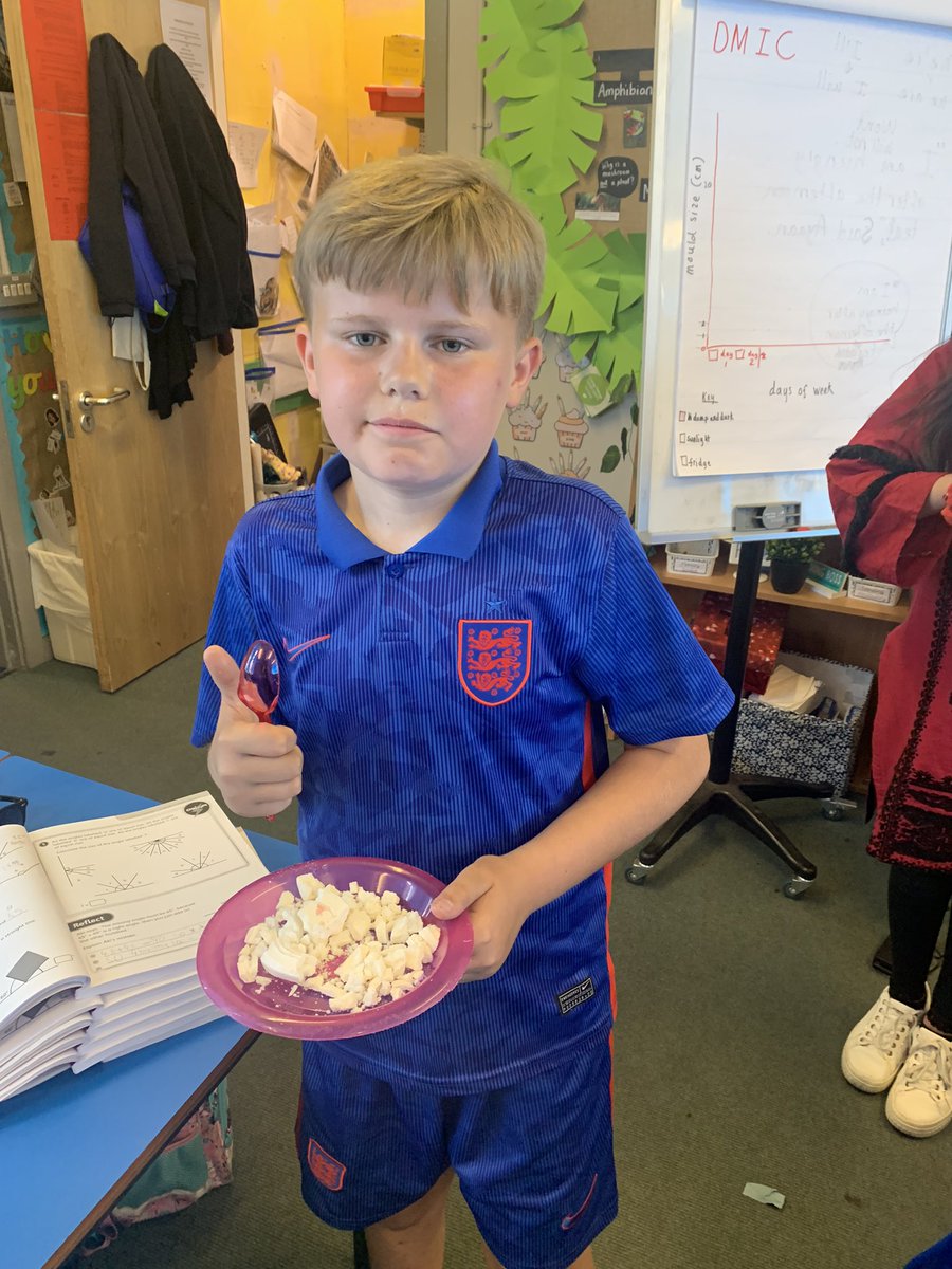 StPetersEarth's tweet photo. Finally, on Friday, our Earth Stewards tucked into some Eton Mess using the strawberries we have grown together - thumbs up all round 👍🏼 @RHSSchools https://t.co/6Rc15awf0S
