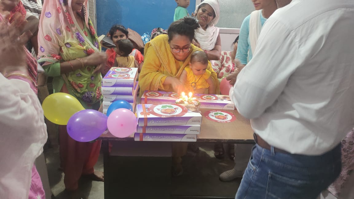 DpoUnnao's tweet photo. आज दिनांक 19.6.2023 को बेटी बचाओ बेटी पढ़ाओ योजना के अंतर्गत जनपद उन्नाव के प्राथमिक स्वास्थ्य केंद्र एवं आंगनबाड़ी केंद्रों पर कन्या जन्म उत्सव का आयोजन  एवं नवजात बालिकाओं के नाम से वृक्षारोपण किया गया @CMOfficeUP @MinistryWCD @UPGovt @UPMahilaKalyan @dmunnao @InfoDeptUP https://t.co/ZxOk0u9TsT