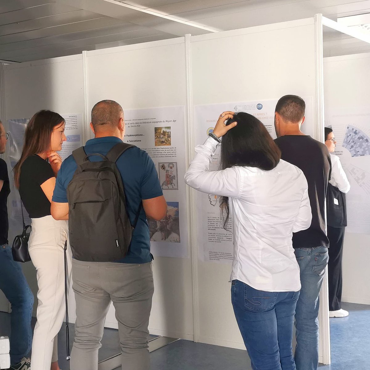 AssociuProDoc's tweet photo. Retour en images sur la journée des doctorants du 15 juin. Félicitations à l'ensemble des doctorants pour leurs communications orales et par affiches ! https://t.co/vnaTdbSDrG
