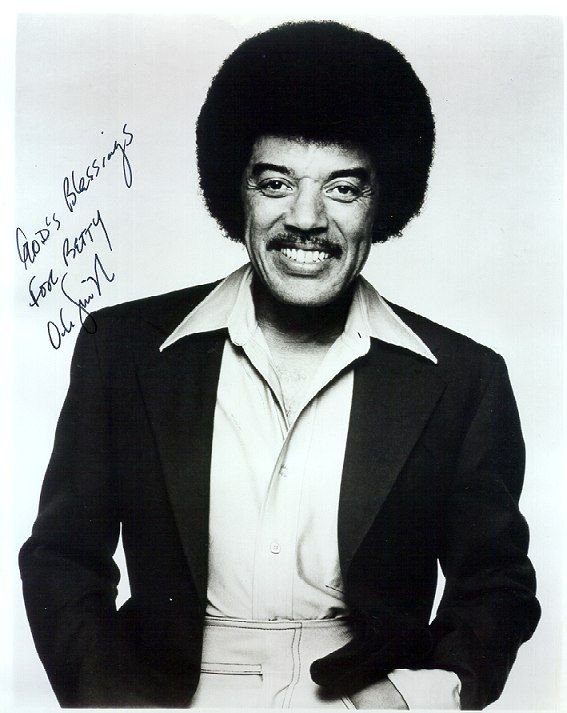 espofootball's tweet photo. #BTD Jun21,1936 #OCSmith (Ocie Lee Smith) RIP singer 1968 US #1 Little Green Apples, 1968 UK #2 &amp; US #40 The Son Of Hickory Holler's Tramp, 1969 US #34 Daddy's Little Man, +9 R&amp;B Top40s. Smith died Nov23,2001 at 69 https://t.co/leyocnD3LP