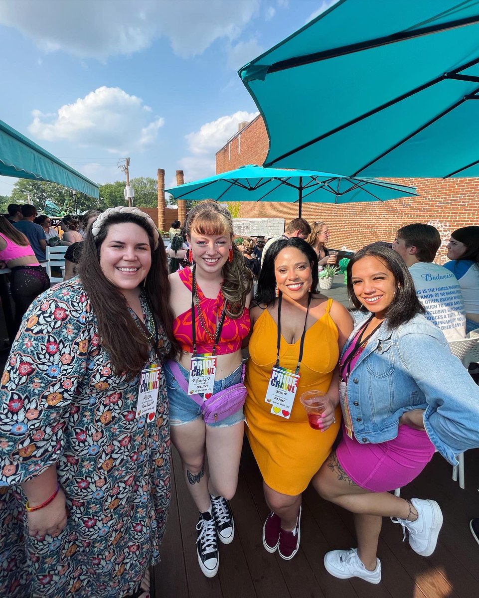 onebigthreatt's tweet photo. RVA Pride was so fun 🌈🍒🔥🦄 https://t.co/zBTSem2LuW