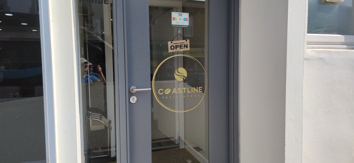customprintG's tweet image. Edinburgh again? Nope, this time we are in Musselburgh 😃😃
Gold vinyl decals for Coastline Prestonpans☕

Contact us now for free non obligation quote
🔹 0141 3896654
🔹 hello@custom-print.uk
🔹 custom-print.uk
__
#windowdecals #windowvinyl #windowgraphics #goldstickers