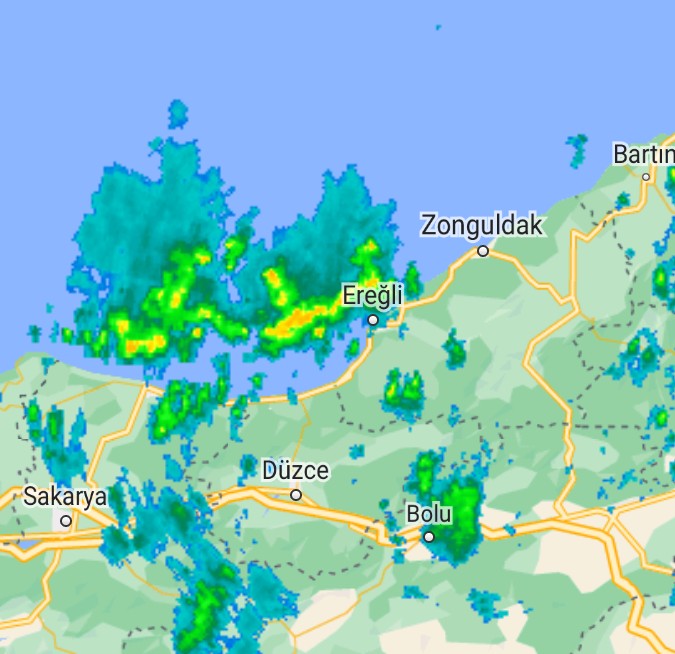 Zonguldak'a ilk kütleler gelmeye başladı. Birazdan Ereğli'de kısa süreli kuvvetli yağış geçişi etkili olacak...