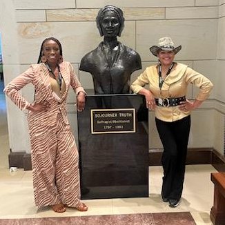 Excited to see this bust of #SojournerTruth on Capitol Hill during @bread4theworld  #AdvocacySummit2023 for the #FarmBill -#SNAPBenefits and more!  

I've been blessed to perform her speech #AintIaWoman on various occasions! Happy #Juneteenth2023