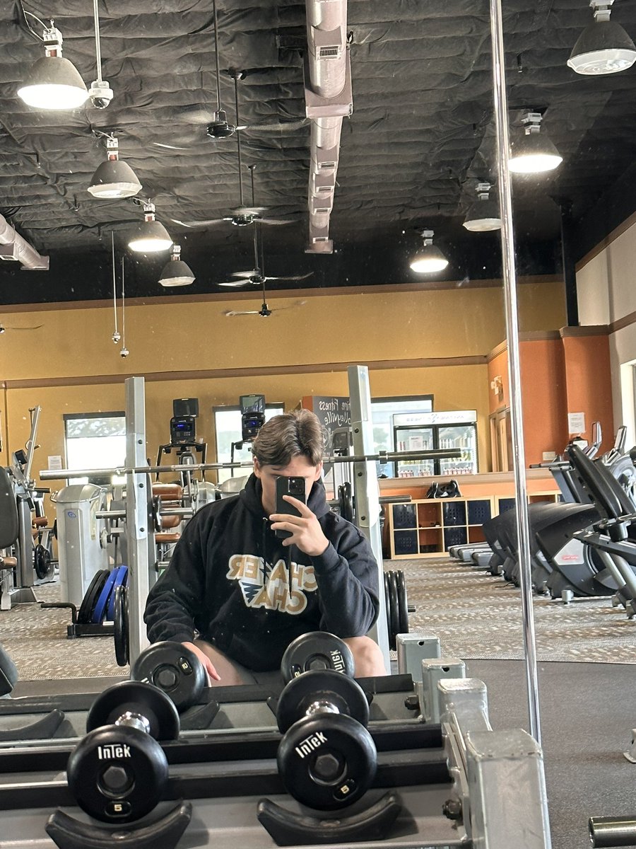 Wx_WillM's tweet photo. @CrazyGabey what’s up bro #neverstoplifting https://t.co/RTVyEvEZjd